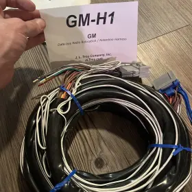 Gm-h1 Gm Data-bud Radio Relocation Retention Harness Kit