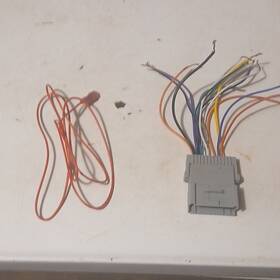 Metra Hgs5 Car Audio Wire Harness Connector With Multi-color Wires