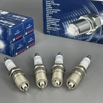 Bosch Genuine Platinum Spark Plug 4PCS Ford E-150 E-250 Mercury Milan New. Price: $24.60.